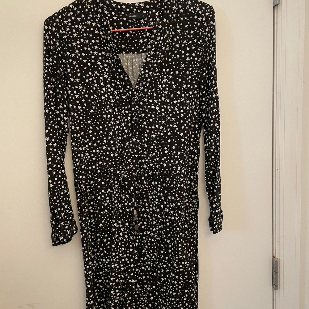 Long sleeve star pattern dress